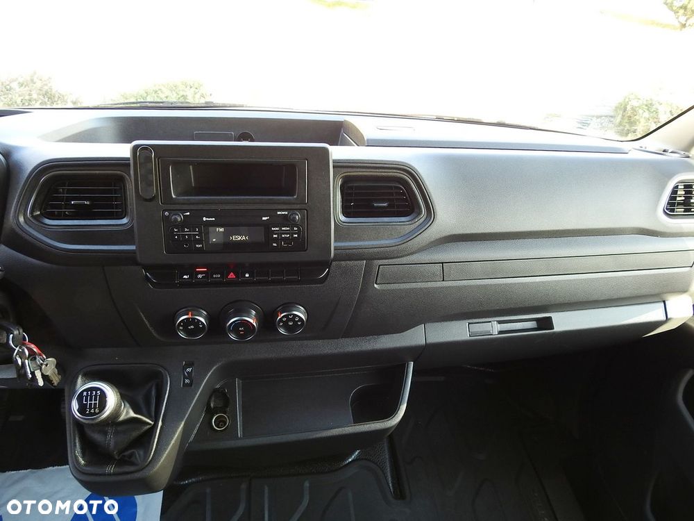 Renault MASTER  PLANDEKA 10 PALET WEBASTO TEMPOMAT LEDY PNEUMATYKA KLIMATYZACJA  165KM - 31