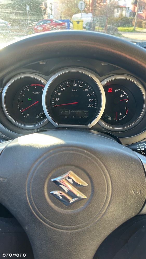 Suzuki Grand Vitara 1.9 DDiS - 6