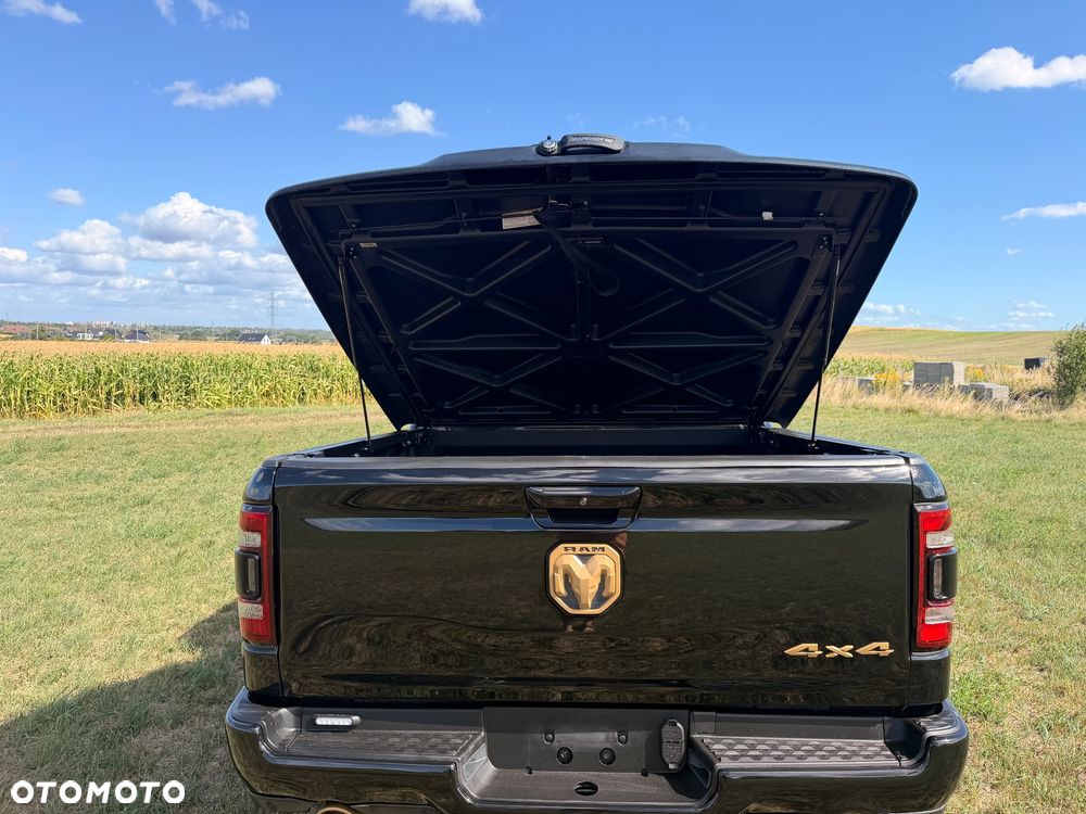 RAM 1500 5.7 Crew Cab Limited - 32