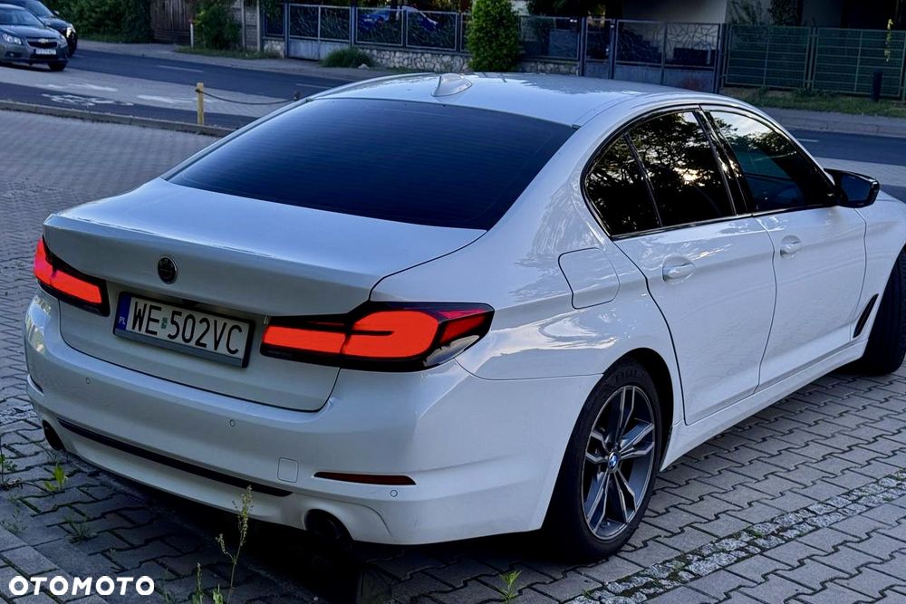 BMW Seria 5 518d Sport Line - 5