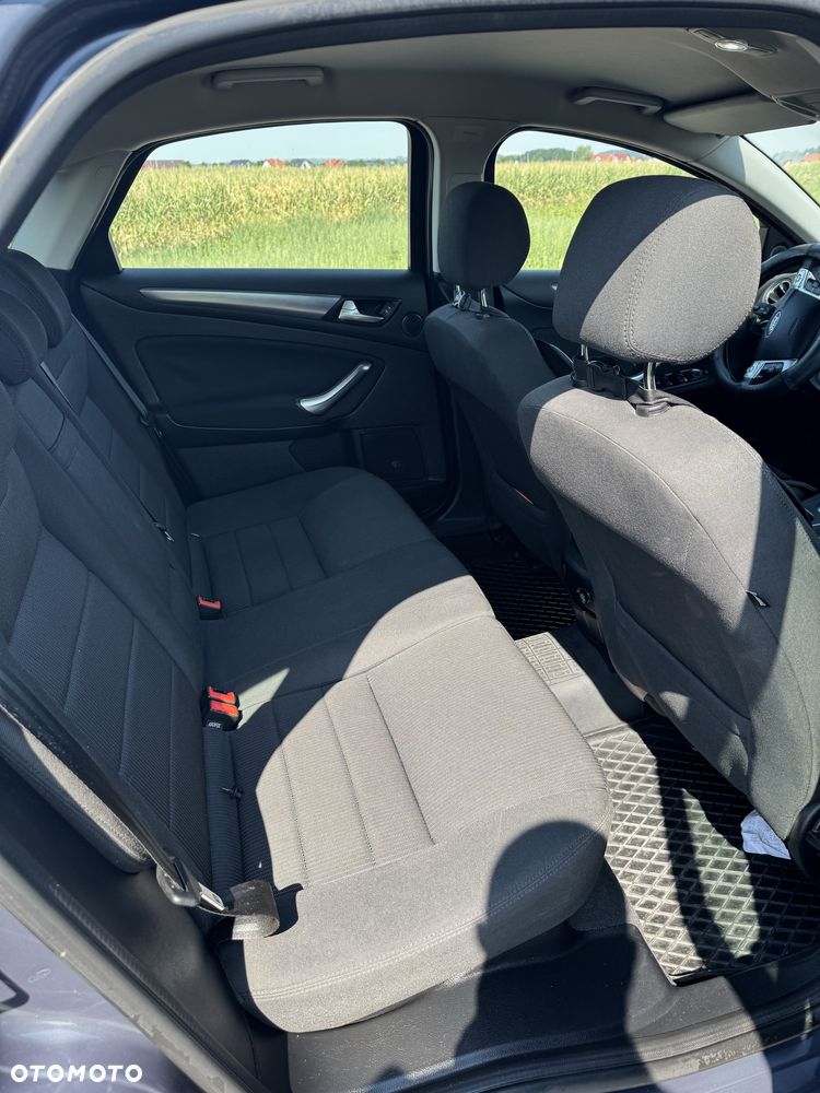 Ford Mondeo - 4