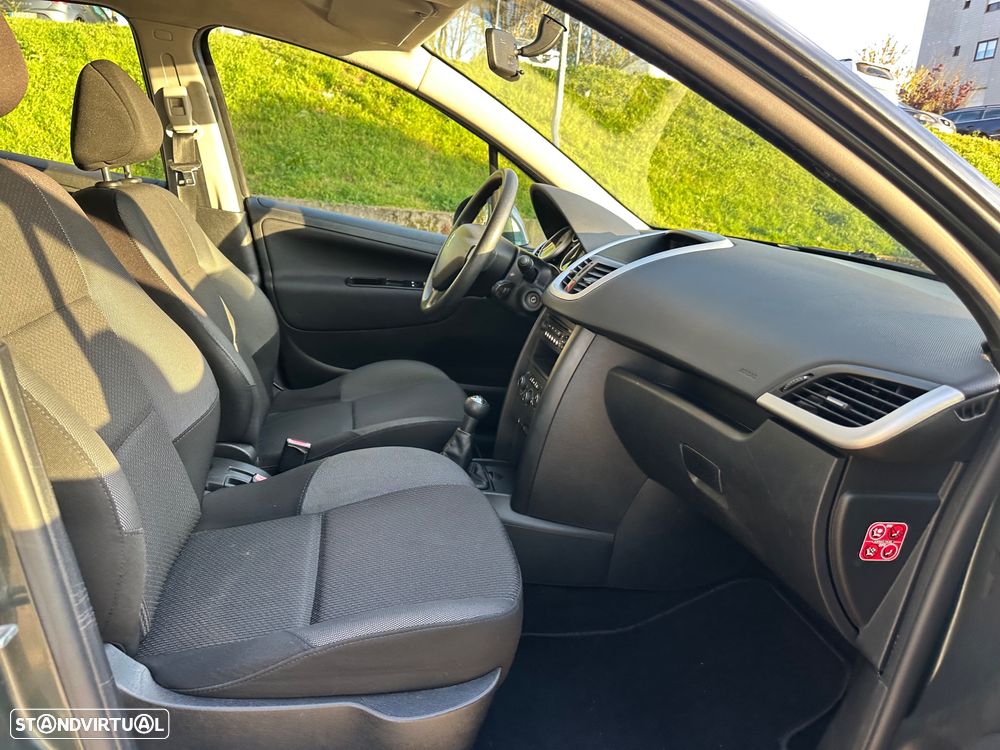 Peugeot 207 1.4 16V Active - 27