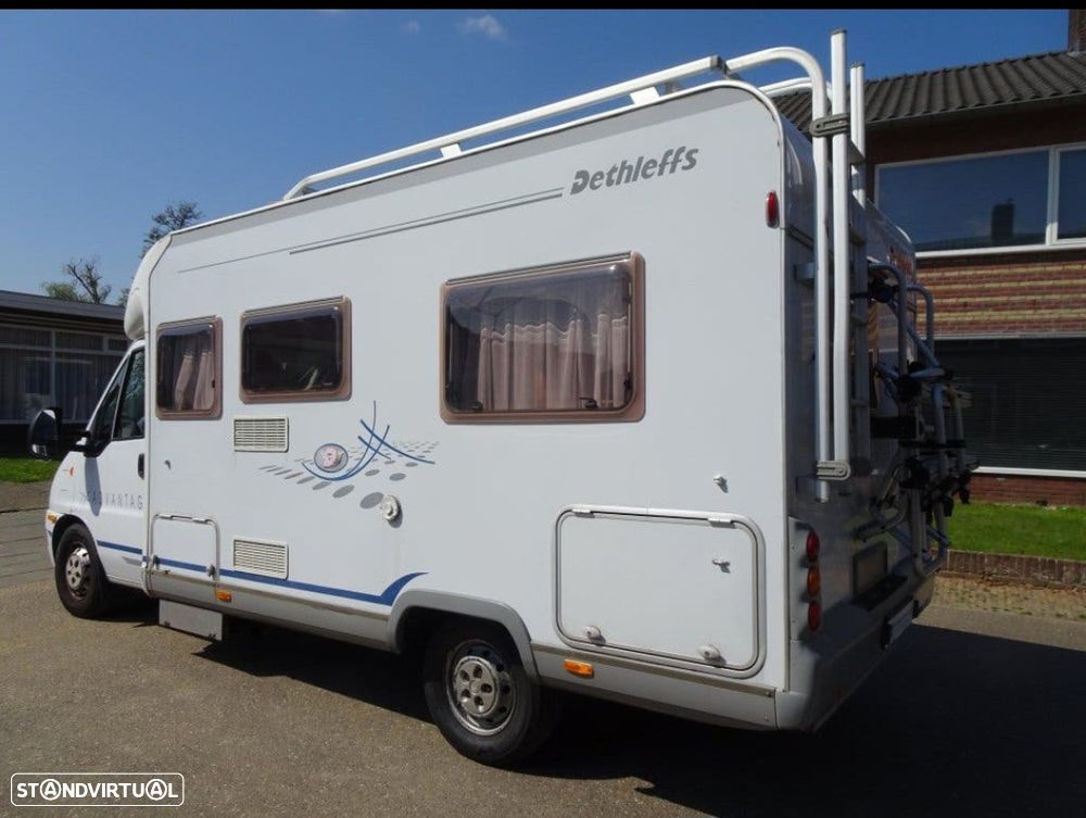 Dethleffs Globetrotter CAMA FRANCESA E COZINHA EM L - 2