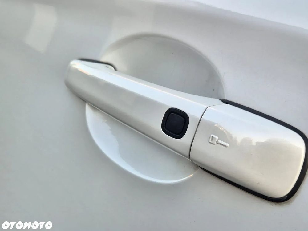 Volvo XC 60 D5 AWD R-Design Momentum - 16