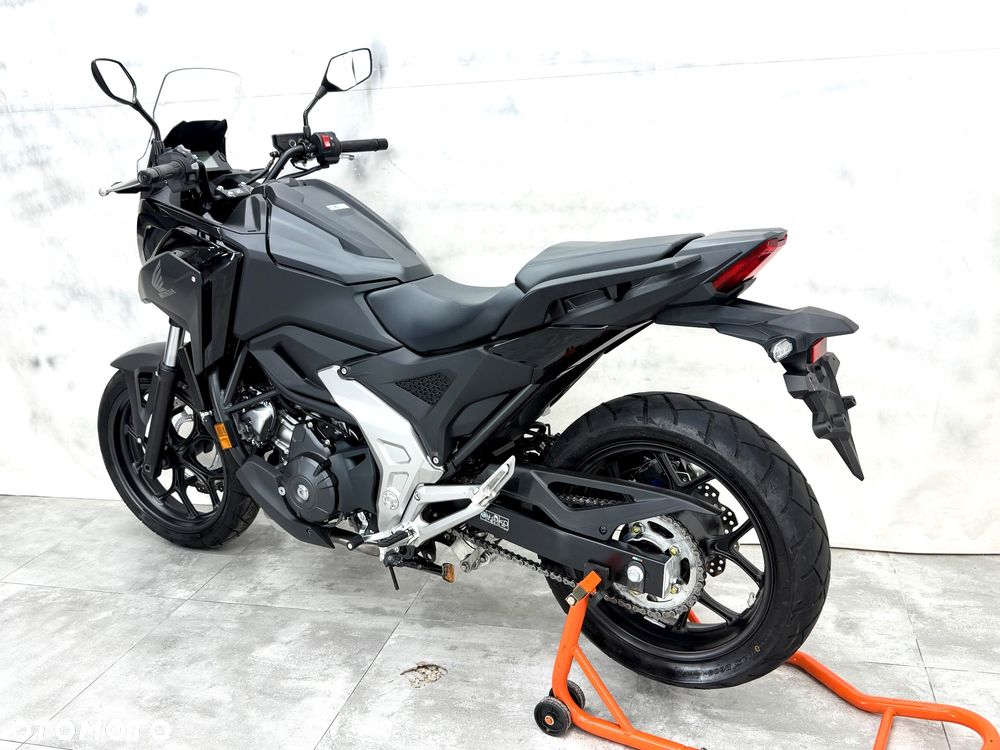 Honda NC - 26