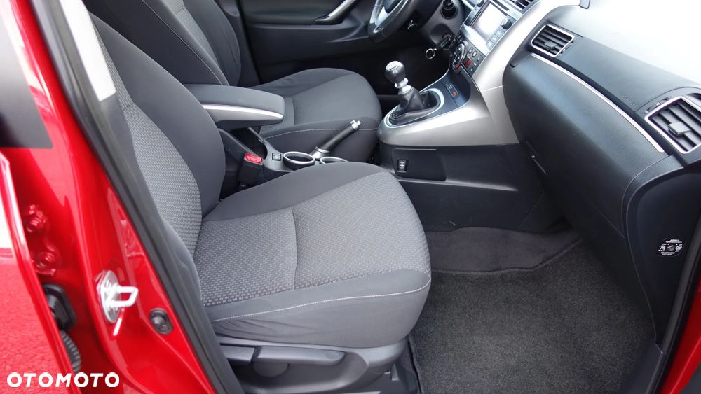 Toyota Verso 2.0 D-4D Premium 7os - 30