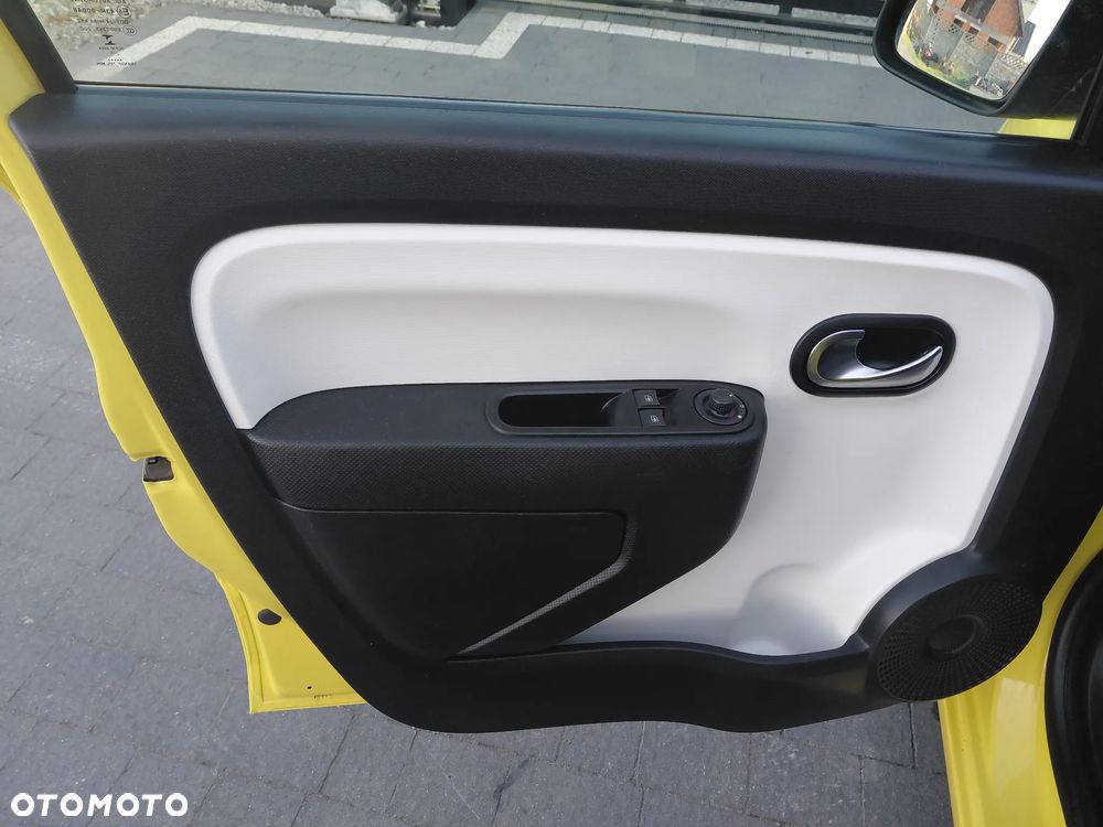 Renault Twingo SCe 70 Intens EU6 - 25