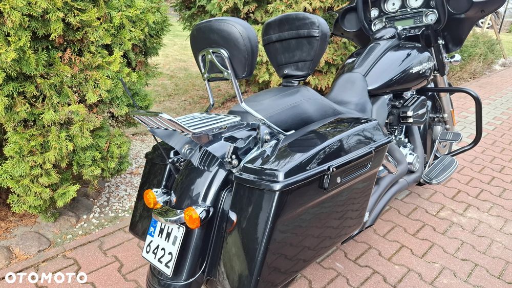 Harley-Davidson Touring Street Glide - 4