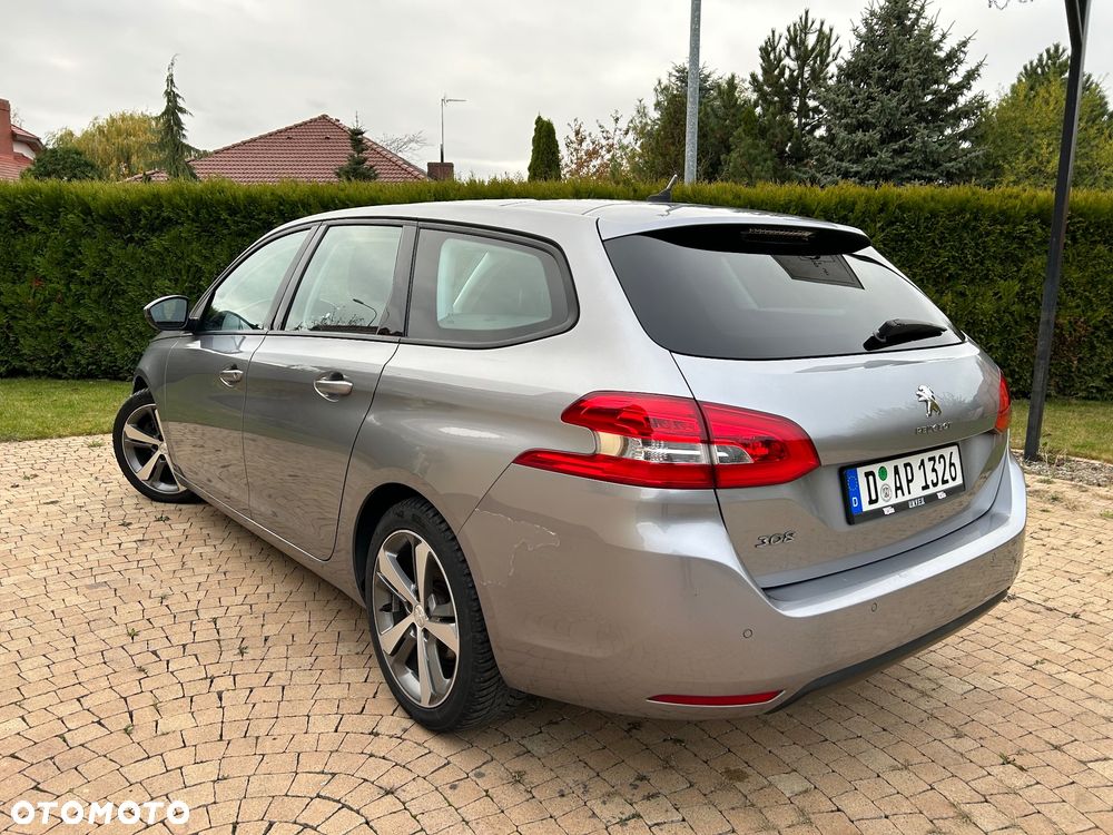 Peugeot 308 BlueHDi 150 Automatik Stop & Start Allure - 38