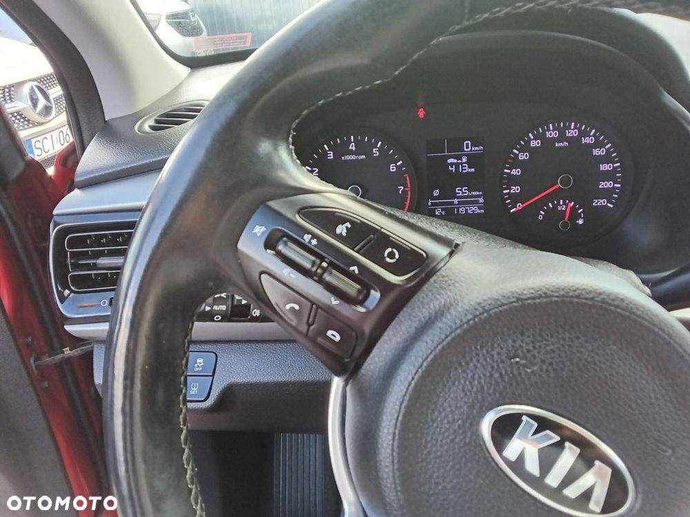 Kia Rio - 26