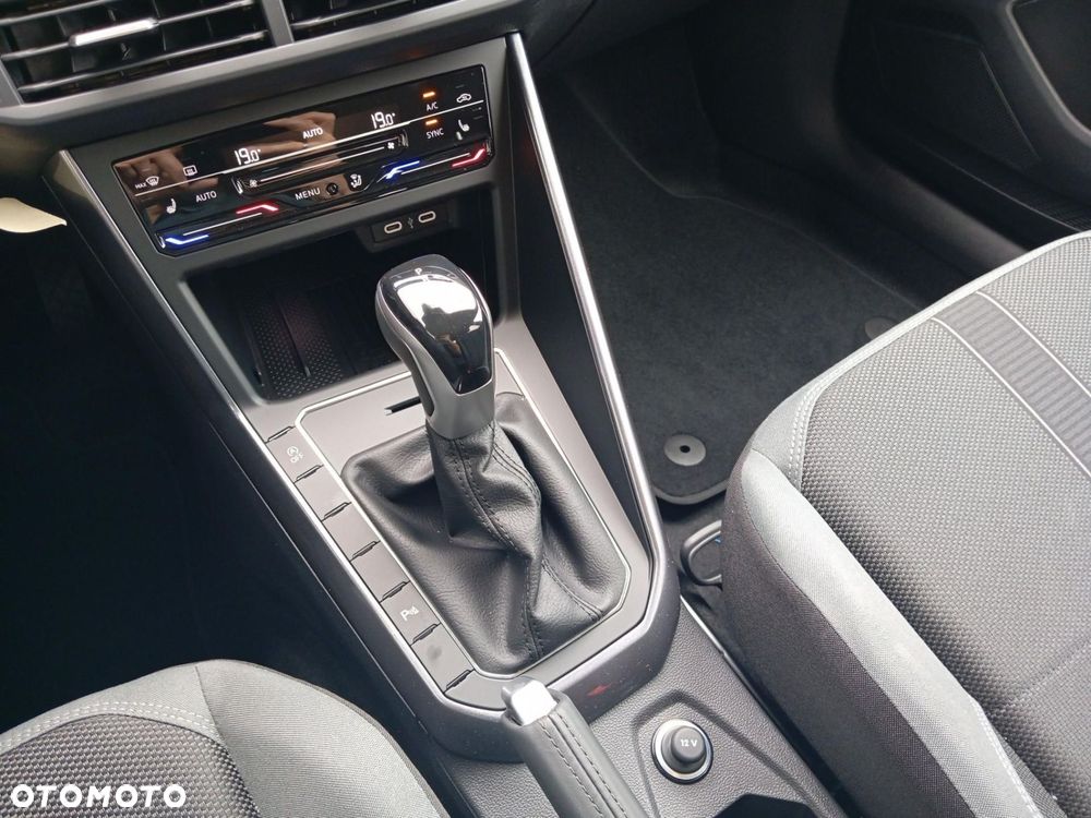 Volkswagen Polo - 17