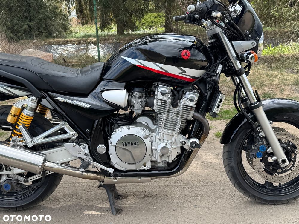 Yamaha XJR - 5