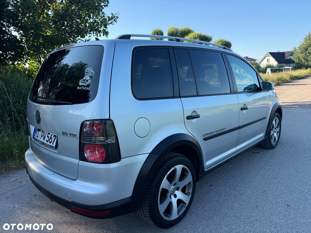 Volkswagen Touran 2.0 TDI DPF Cross - 7