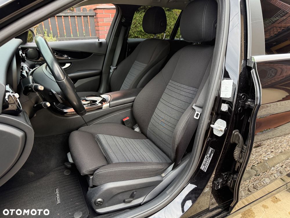 Mercedes-Benz Klasa C 200 9G-TRONIC - 21