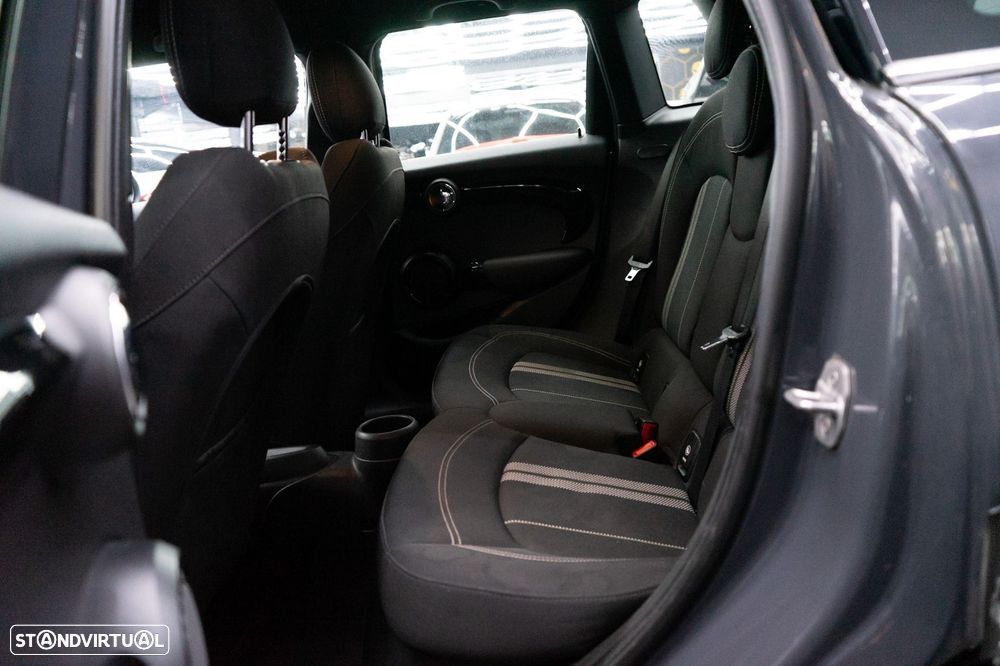 MINI 5 Portas Cooper SD - 31