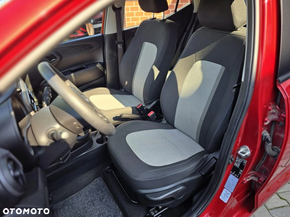 Hyundai i10 - 11