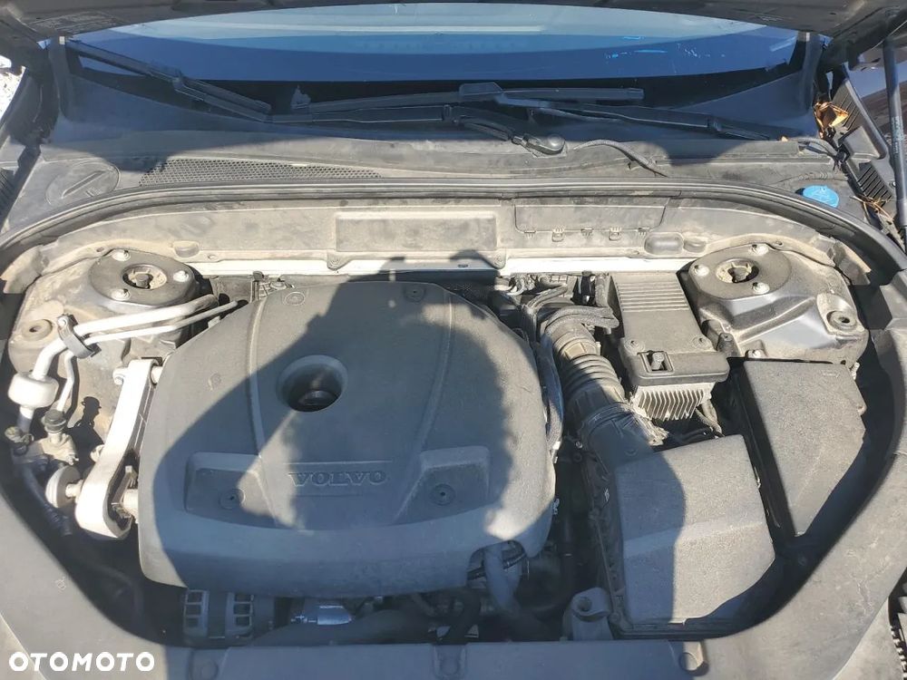 Volvo XC 60 T6 AWD Momentum - 10