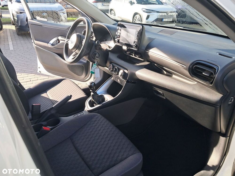 Toyota Yaris 1.5 Comfort - 21