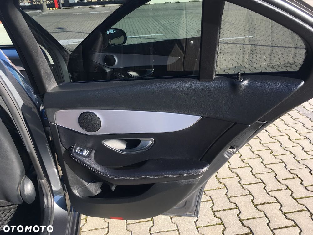 Mercedes-Benz Klasa C - 27