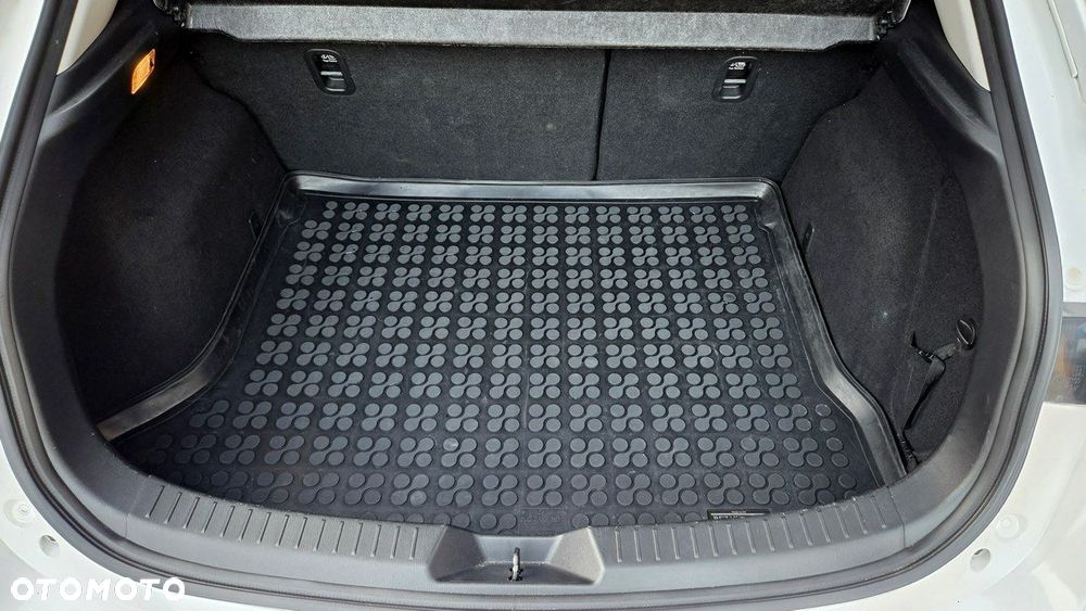 Mazda 3 2.0 Skypassion i-Eloop - 38