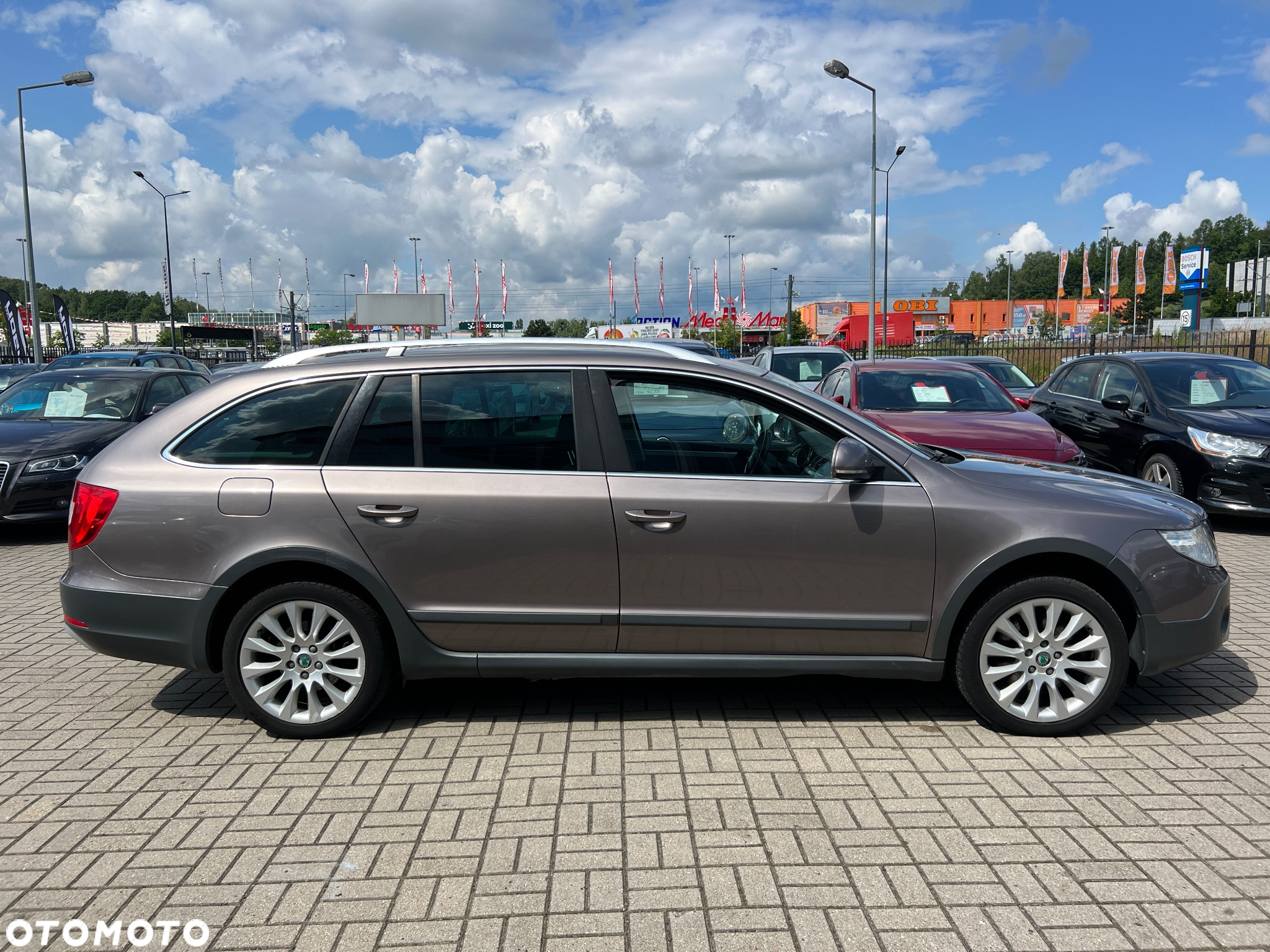 Skoda Superb 2.0 TDI 4x4 DSG Exclusive - 14