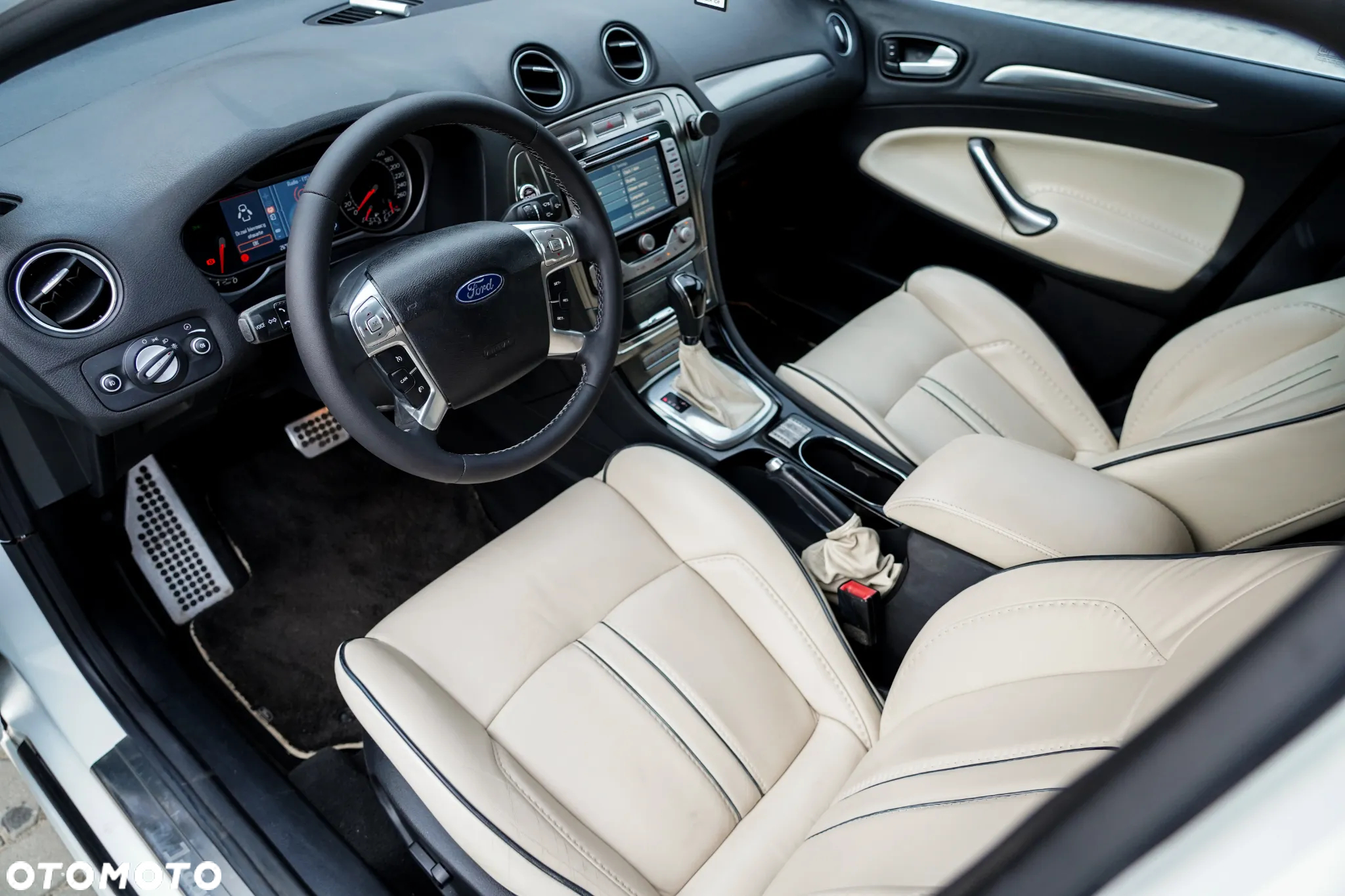 Ford Mondeo - 18