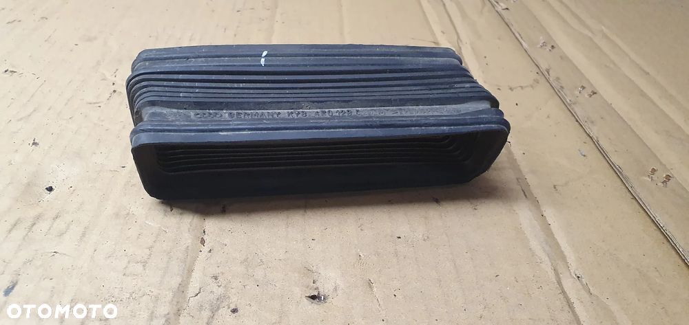 Rura przewód dolot wlot powietrza Audi A8 D3 4.2 TDI 4E0129627M - 5