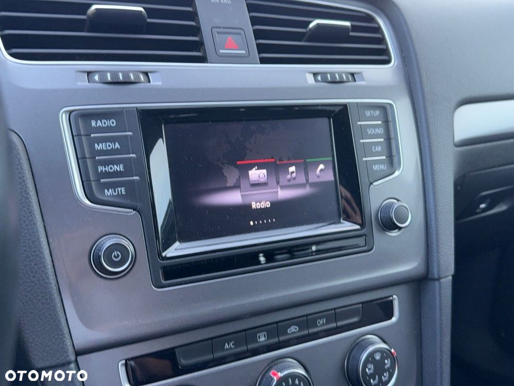 Volkswagen Golf VI 1.6 TDI Trendline - 21