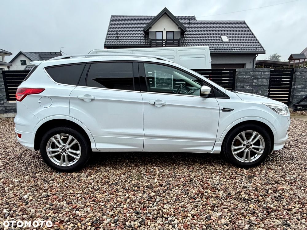 Ford Kuga 2.0 TDCi FWD Titanium Plus - 22