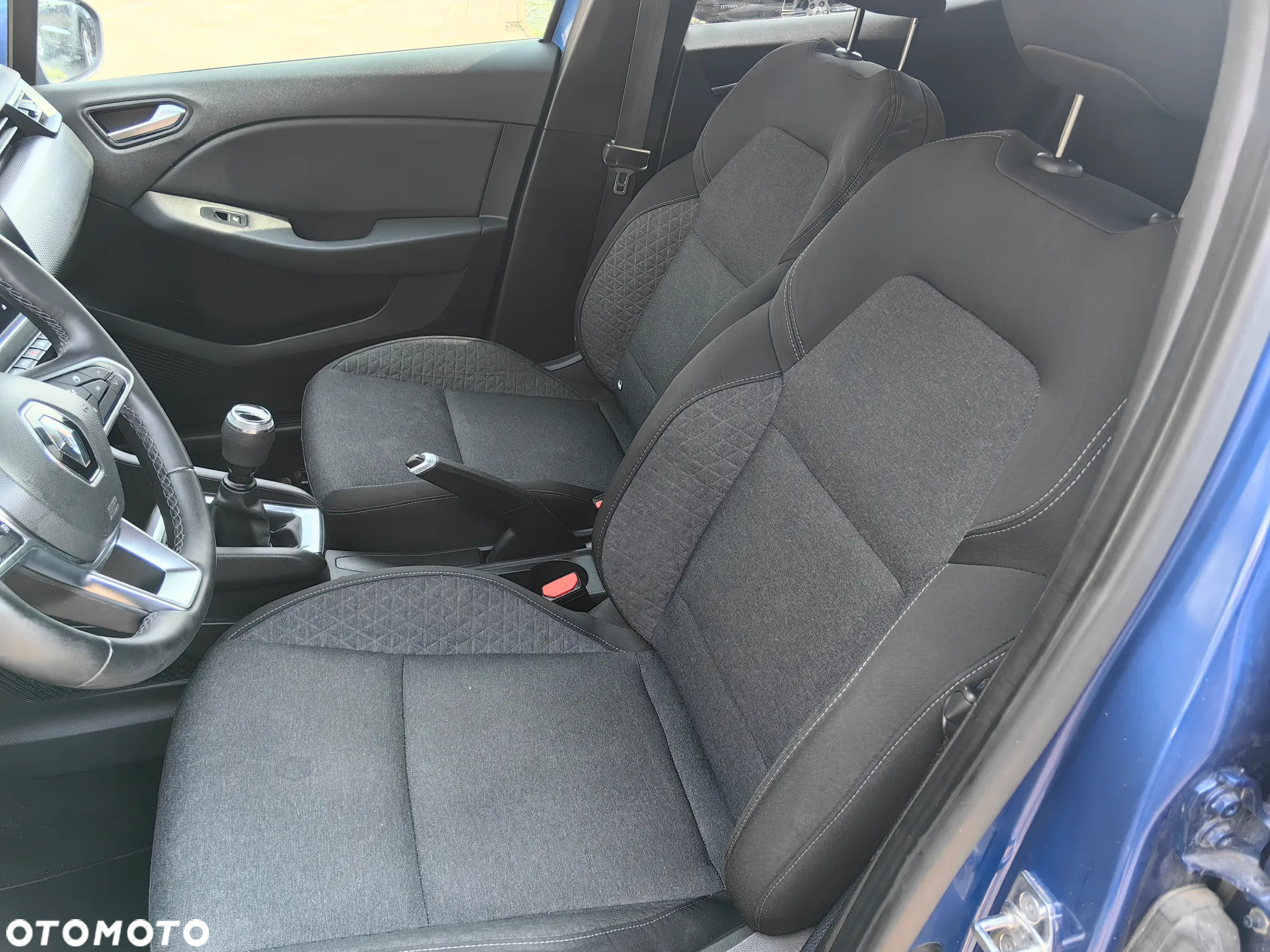 Renault Clio TCe 100 BUSINESS EDITION - 16