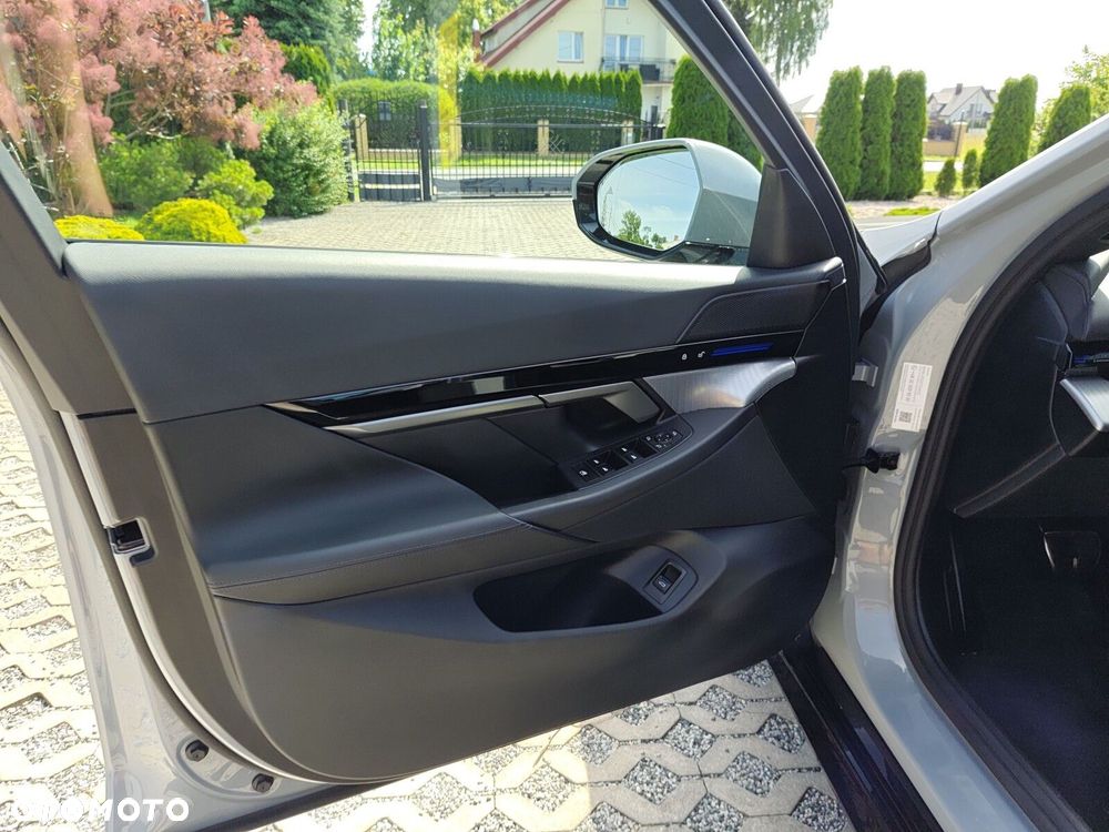 BMW Seria 5 520d xDrive mHEV M Sport - 12