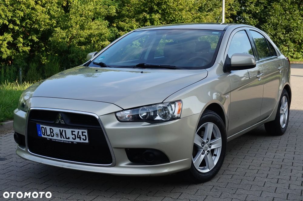 Mitsubishi Lancer - 1