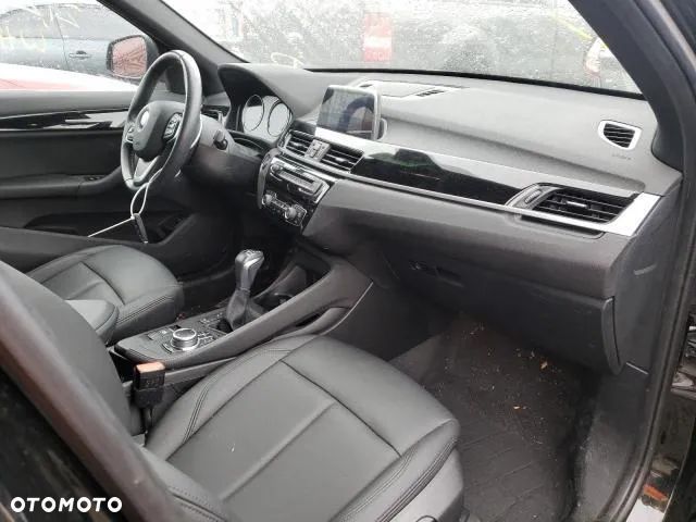 BMW X1 xDrive25i Advantage - 8