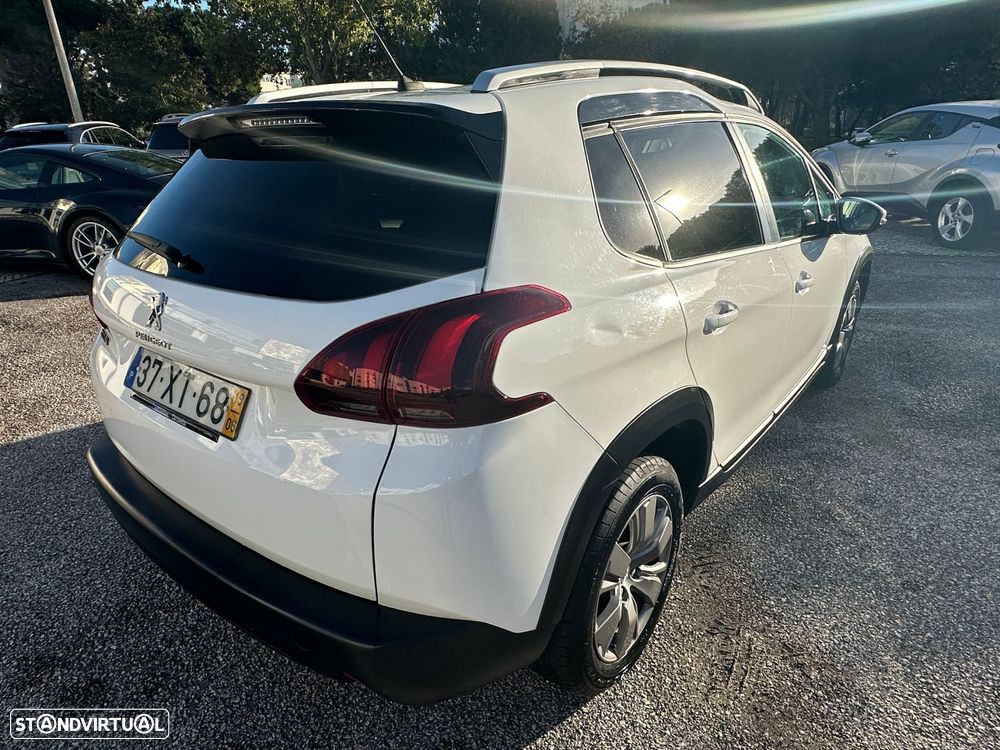 Peugeot 2008 1.2 PureTech Signature - 7