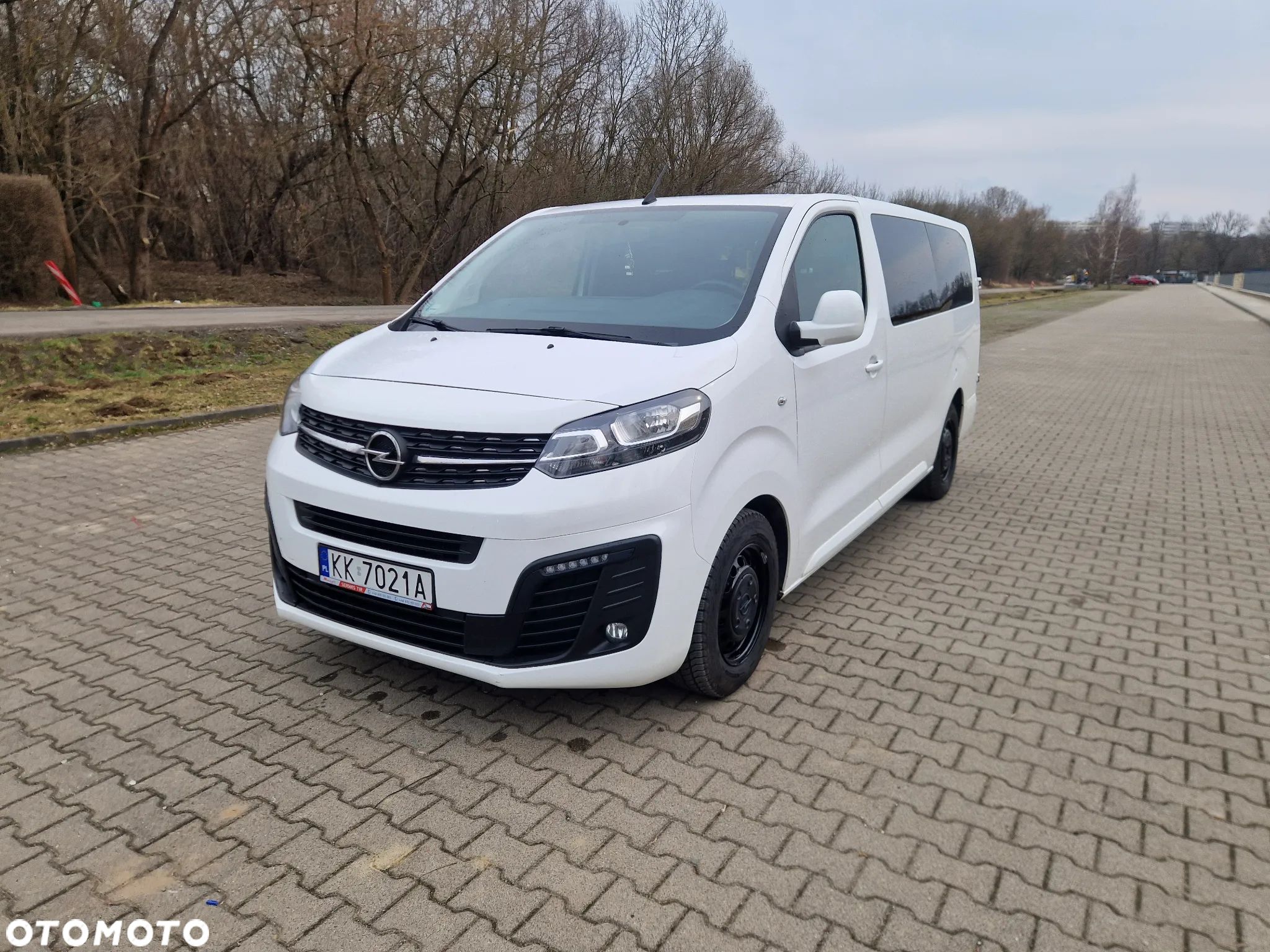 Opel Vivaro Kombi 2.0 CDTI Extra Long 3,1t Enjoy - 1