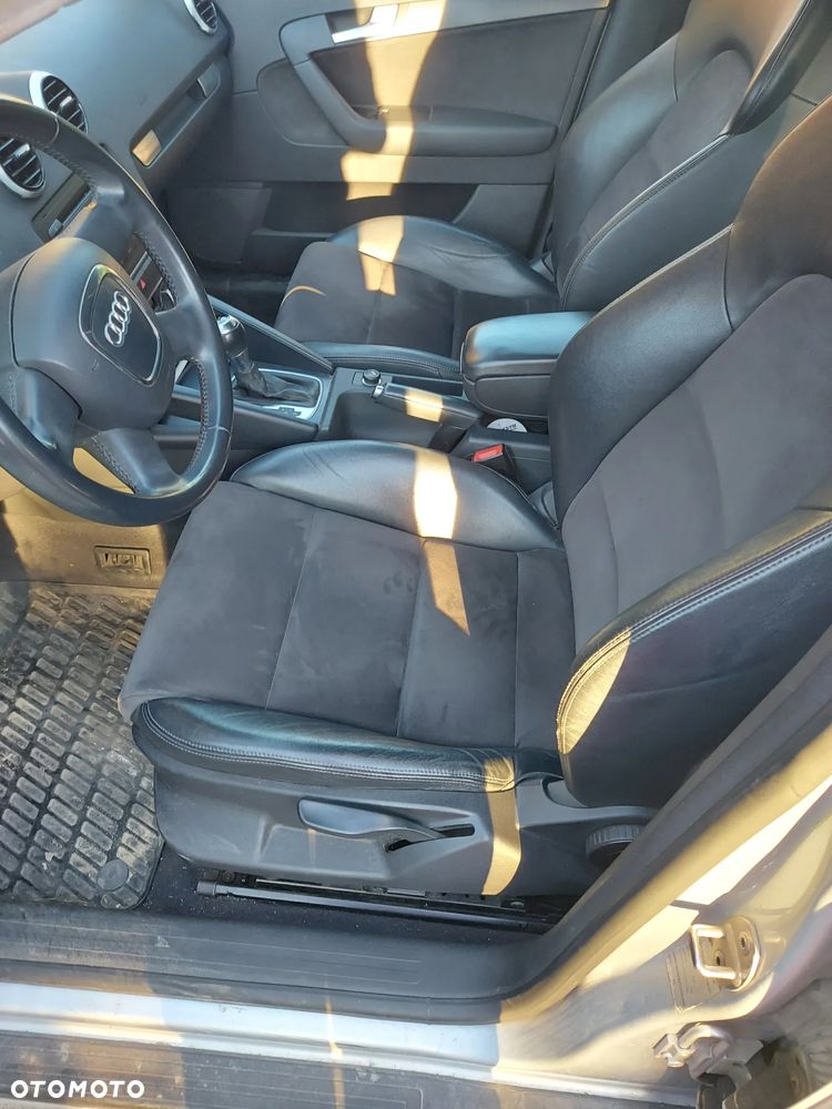 Audi A3 Sportback 1.2 TFSI Attraction S tronic - 4