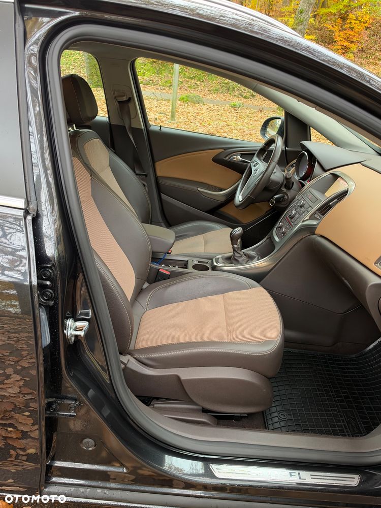 Opel Astra - 19