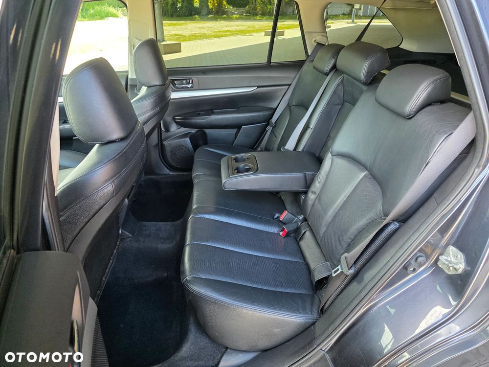 Subaru Outback - 15