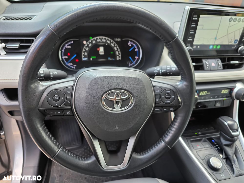 Toyota RAV4 2.5 VVT-iE 4x4 Luxury Plus - 11
