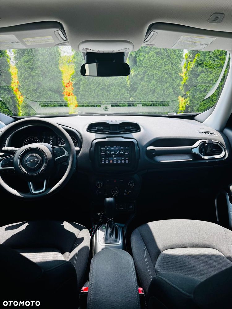 Jeep Renegade - 12