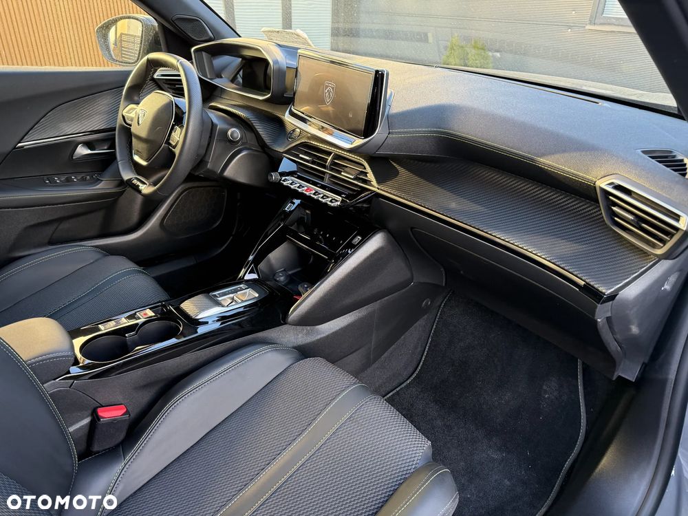Peugeot 2008 GT+ - 20