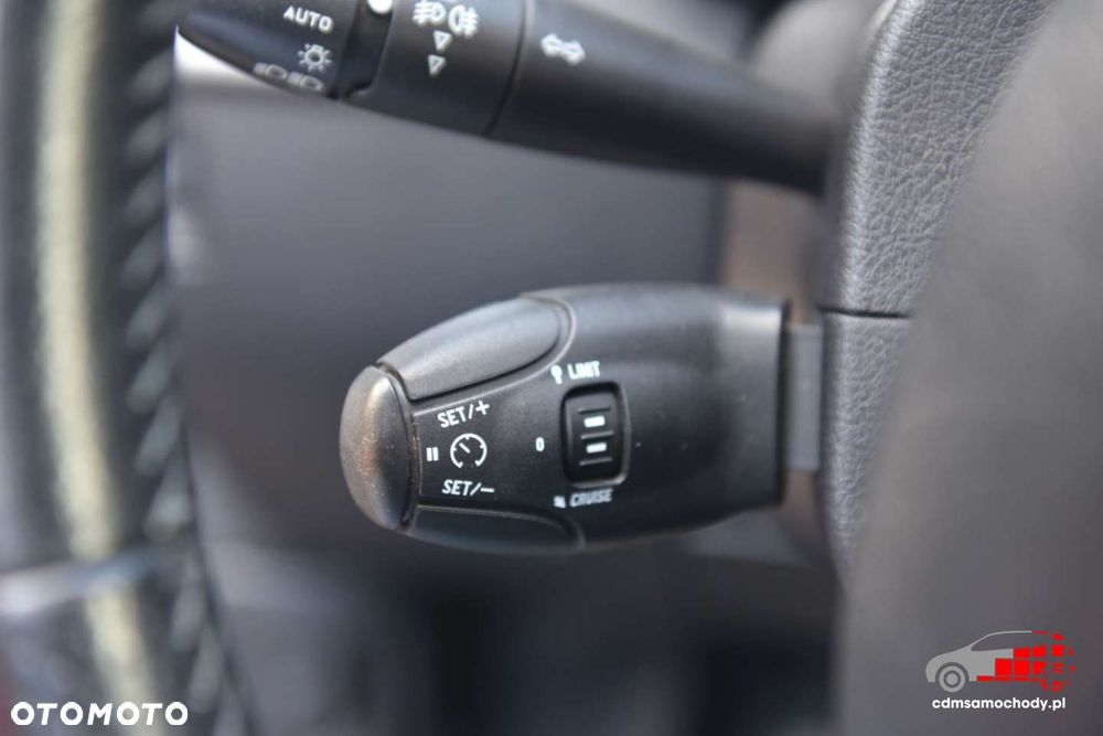 Peugeot 207 - 30