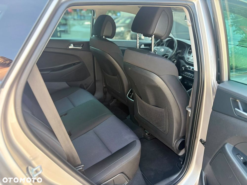 Hyundai Tucson blue 1.6 GDi 2WD Classic - 12