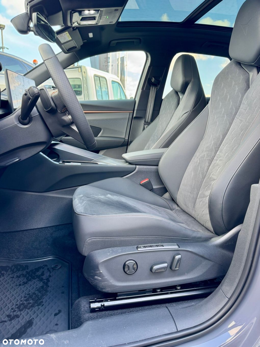 Cupra Terramar 2.0 TSI 4Drive VZ DSG - 17