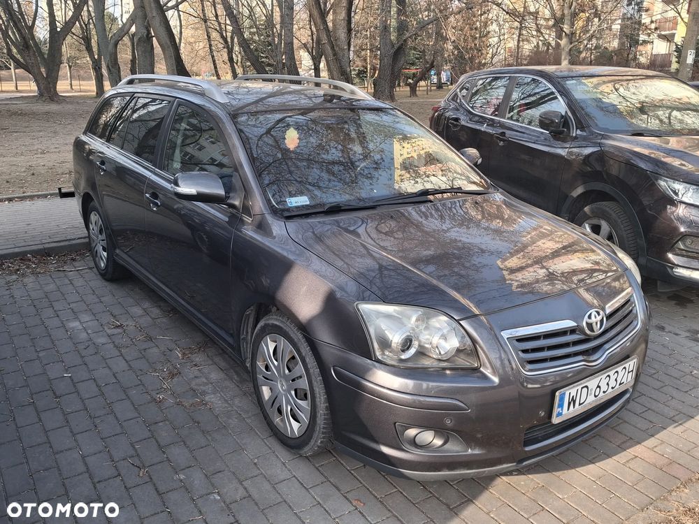 Toyota Avensis 2.0 D-4D - 6