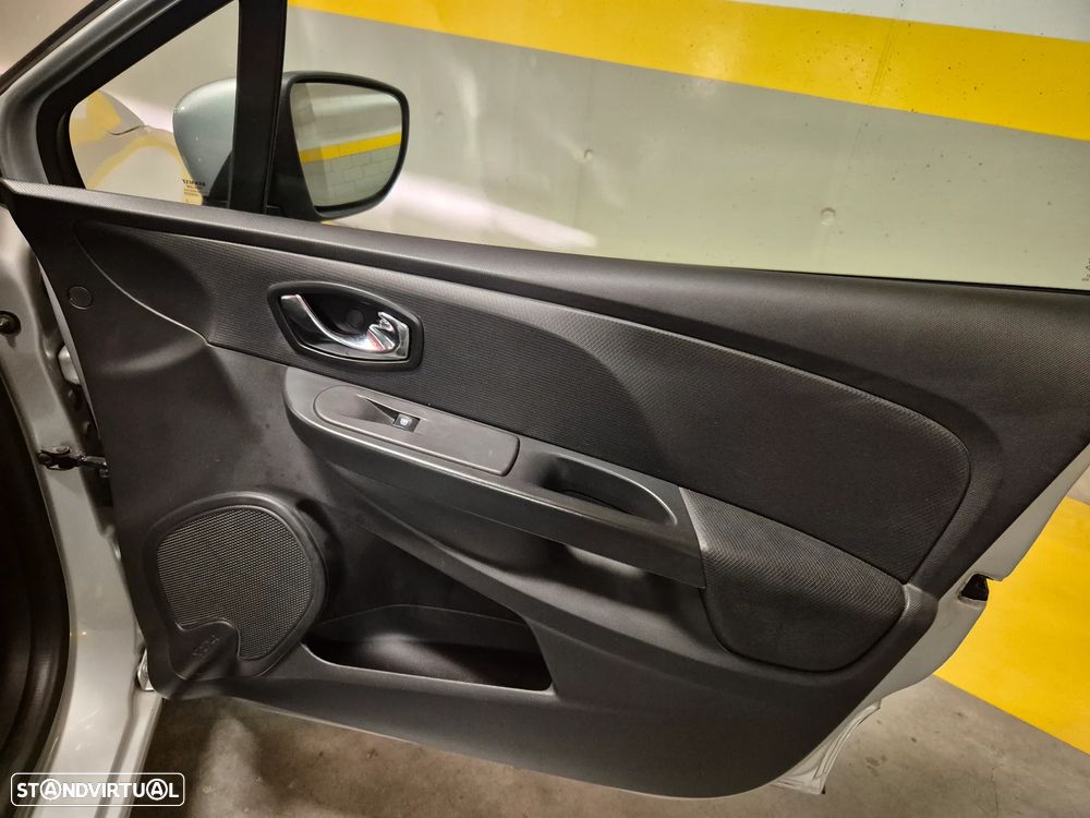 Renault Clio Sport Tourer 1.5 dCi Dynamique S - 34