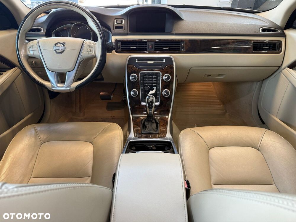 Volvo XC 70 - 17