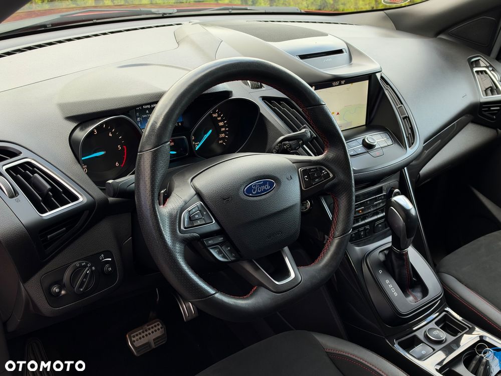 Ford Kuga 2.0 TDCi 4x4 ST-Line - 28