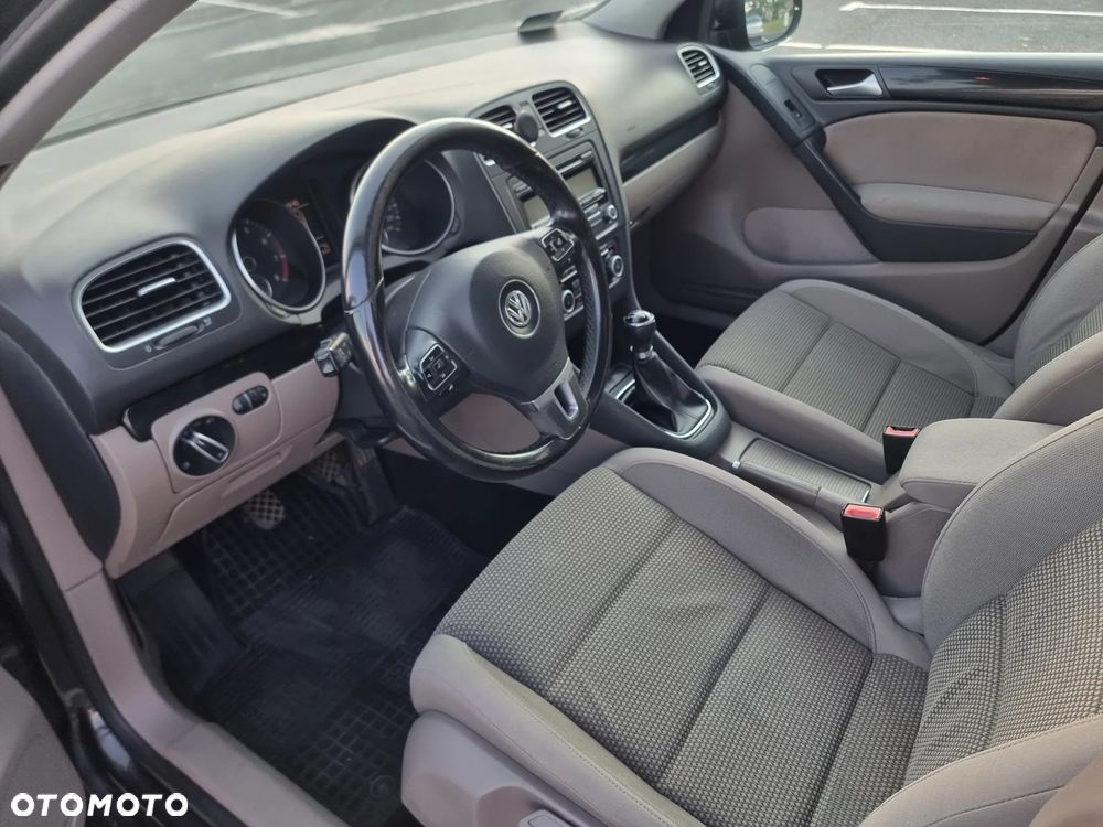 Volkswagen Golf 1.6 Comfortline - 8