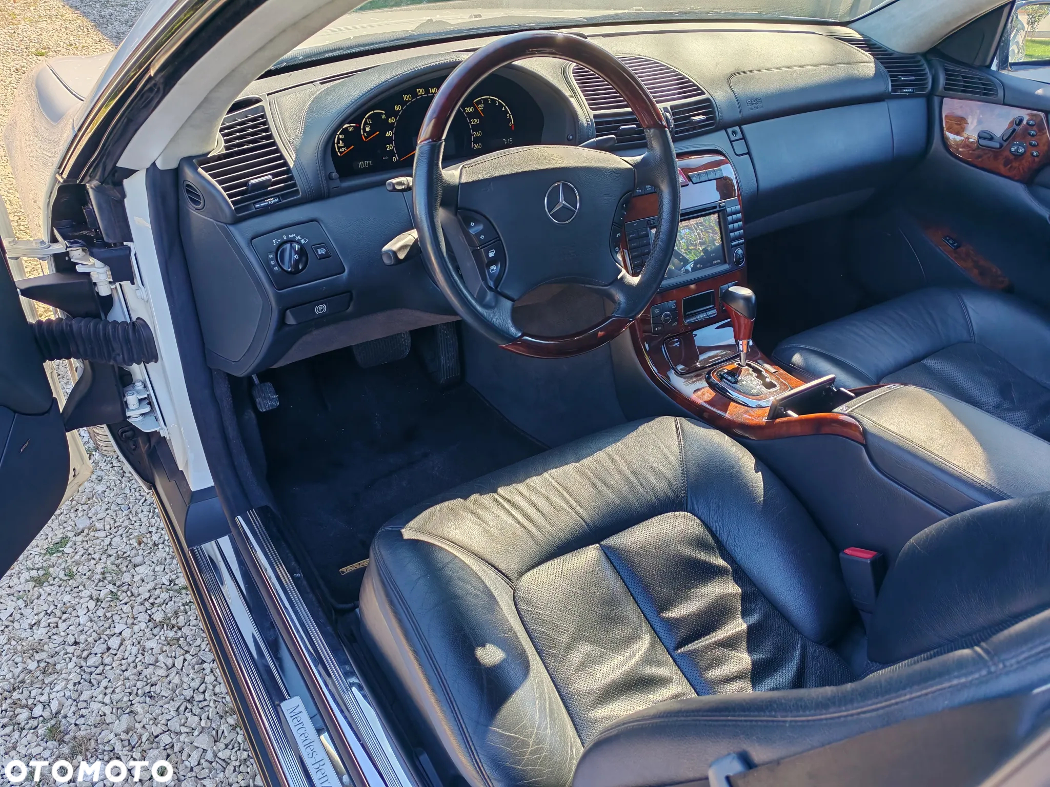 Mercedes-Benz CL 500 - 12
